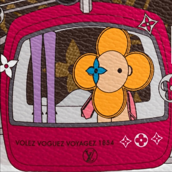 Louis Vuitton Travel Limited Edition Pouchette - Picture 5 of 16